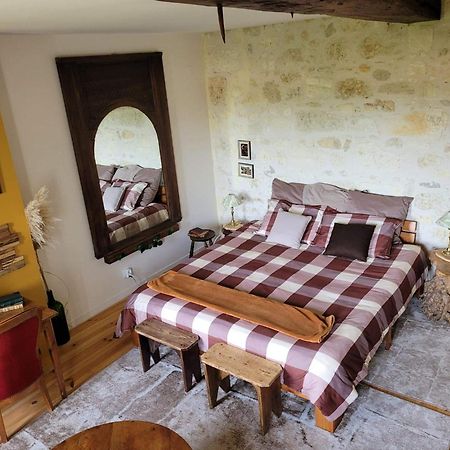 Chambre Vigne, Piscine Spa Fitness Lugon et l’Ile du Carney Exteriör bild